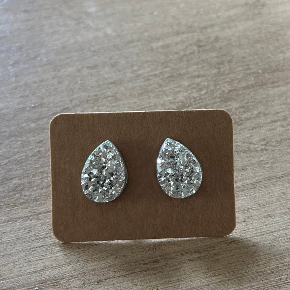 Silver Teardrop Earrings